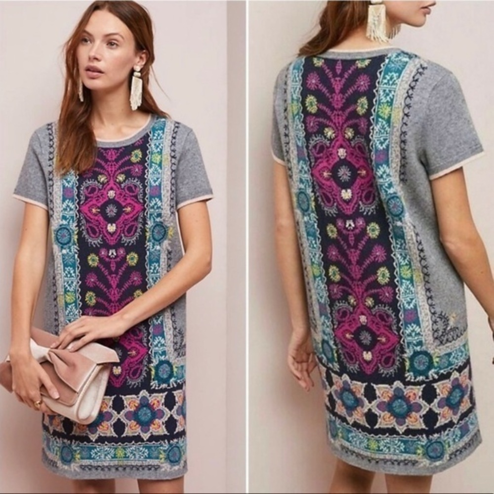 Beautiful gray print Anthropologie sweater dress just in time for fall!!